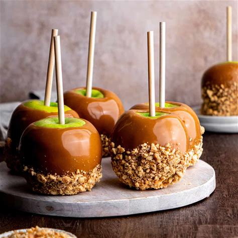 homemade-caramel-apples-joyfoodsunshine image