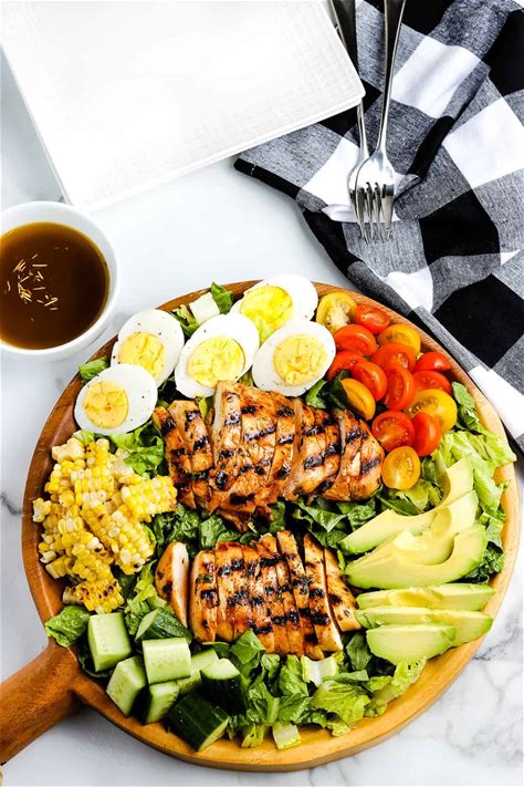 grilled-chicken-salad-healthy-delicious-gimme image