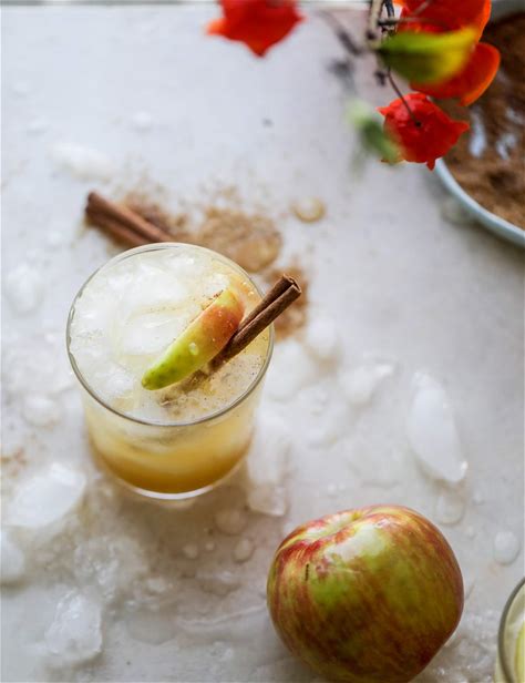 honeycrisp-apple-cocktail-honeycrisp-crush-cocktail image