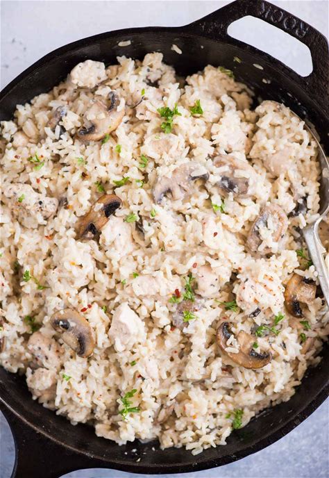 creamy-chicken-and-rice-with-mushroom-the image