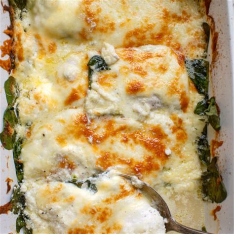 easy-creamy-spinach-chicken-casserole image