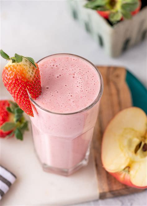 apple-strawberry-smoothie-gimme-delicious image
