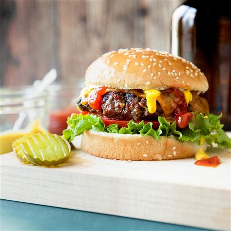 perfect-grilled-burger-recipe-moms-dinner image