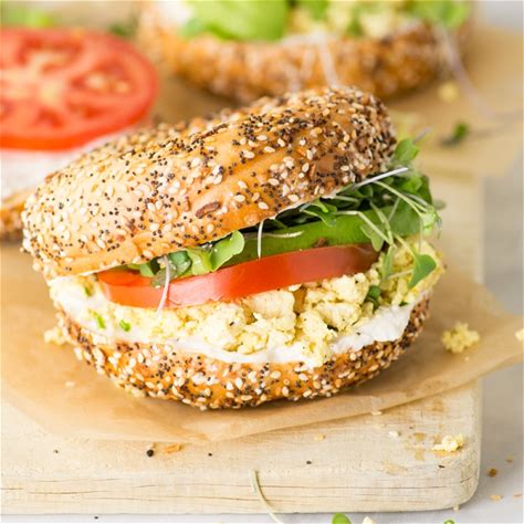 next-level-vegan-breakfast-sandwich-mindful-avocado image