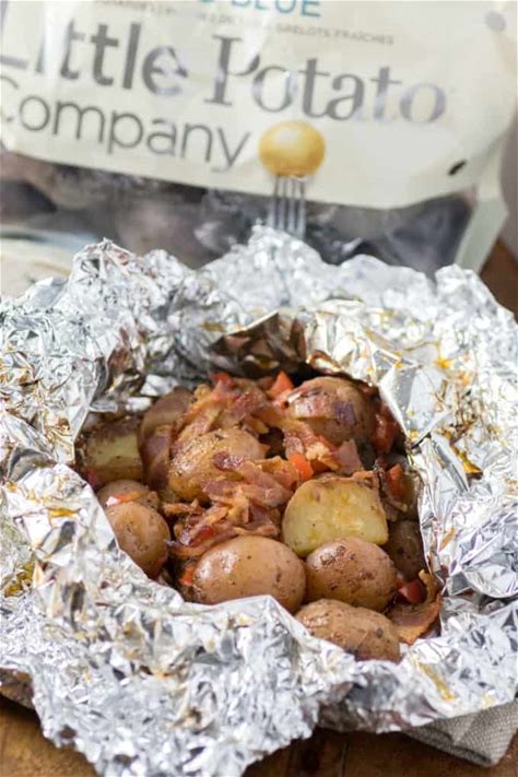 grilled-spiced-chicken-potato-foil-packs-noshing image