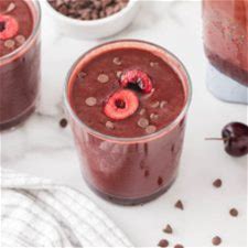 chocolate-cherry-smoothie-clean-eating-kitchen image