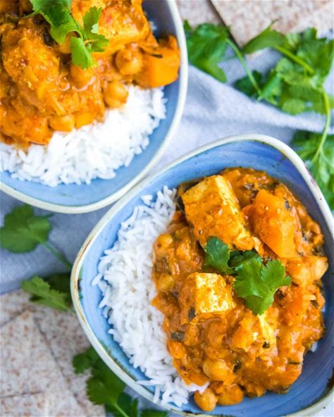 creamy-coconut-curry-with-chickpeas-squash image