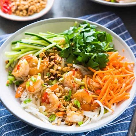 garlic-lime-shrimp-rice-noodles-the-flavor-bender image