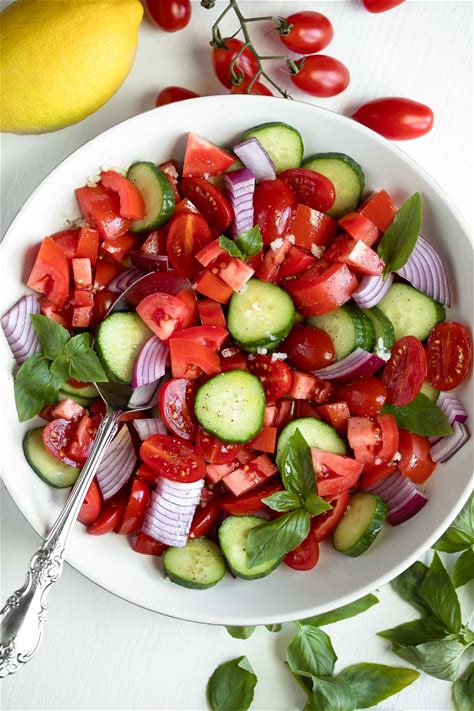 balsamic-tomato-salad-with-cucumber-and-onion image