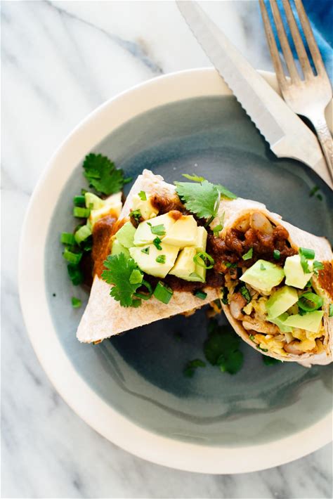 vegetarian-breakfast-burritos-recipe-cookie-and-kate image