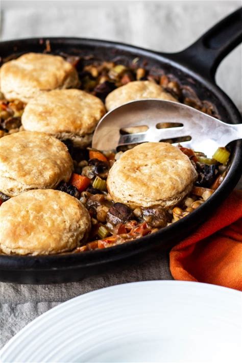 vegan-biscuit-pot-pie-with-white-beans-and-mushrooms image