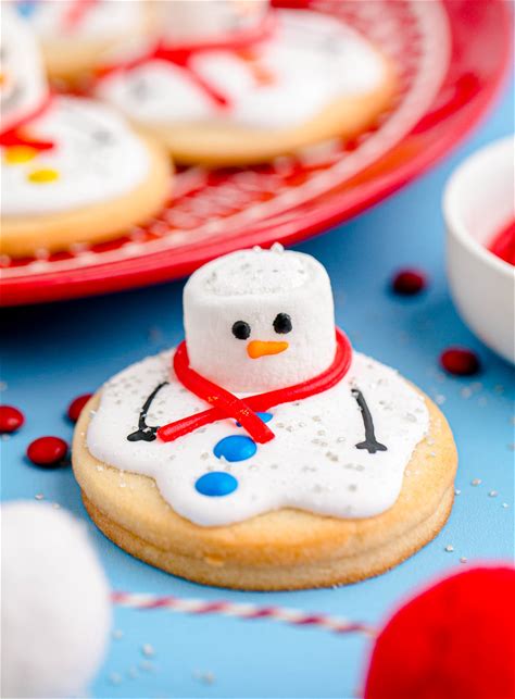 cute-melted-snowman-cookies-sugar-and-soul image