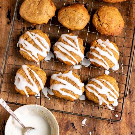 persimmon-cookies-with-vanilla-glaze-veggie-desserts image