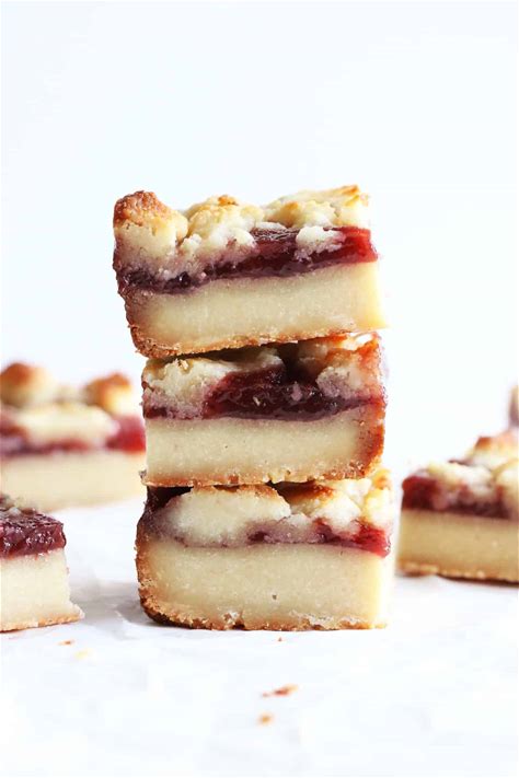 strawberry-shortbread-crumble-bars-the-toasted image