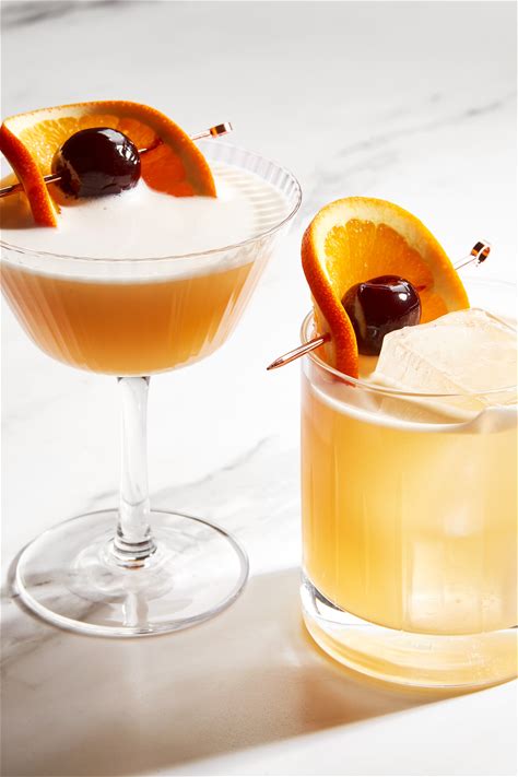 classic-whiskey-sour-recipe-epicurious image