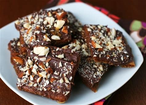 almond-chocolate-toffee-brittle-recipe-cookie image