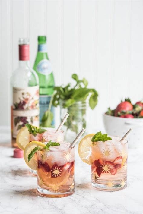 a-favorite-ros-cocktail-recipe-summers-perfect image