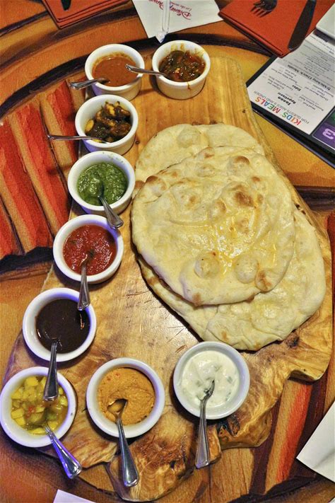 homemade-naan-sanaa-dipping-sauces-mission image