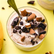 almond-chunky-monkey-ice-cream-the-simple image
