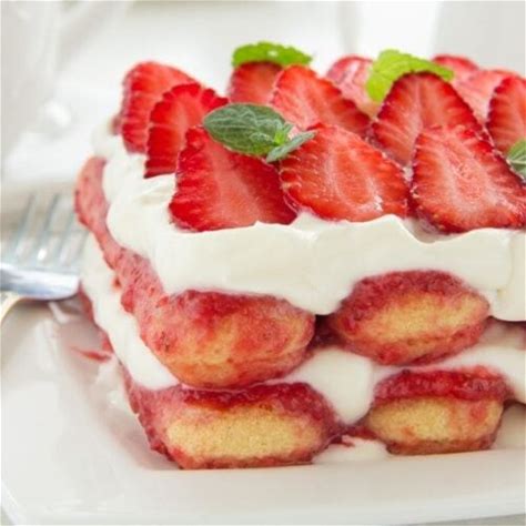 20-simple-ladyfinger-desserts-insanely-good image