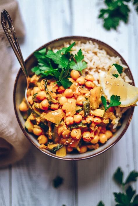 quick-chickpea-curry-easy-vegan-curry-two-spoons image