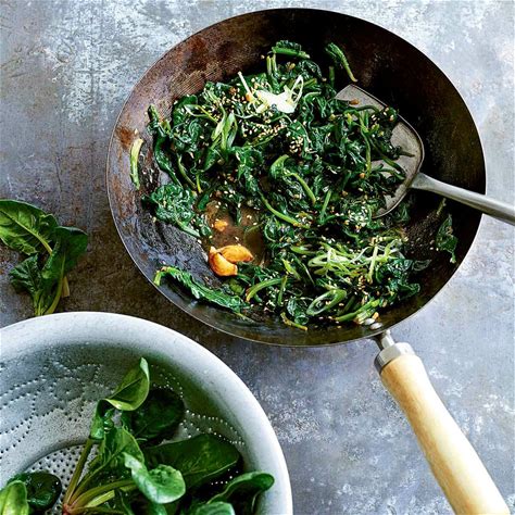 stir-fried-spinach-with-miso-and-ginger-leites image