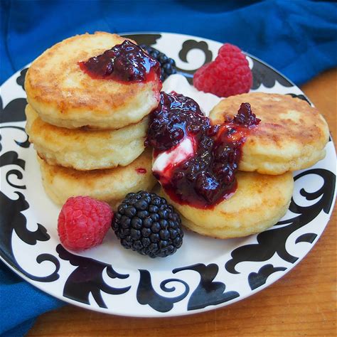 syrniki-ukrainianrussian-cheese-pancakes image