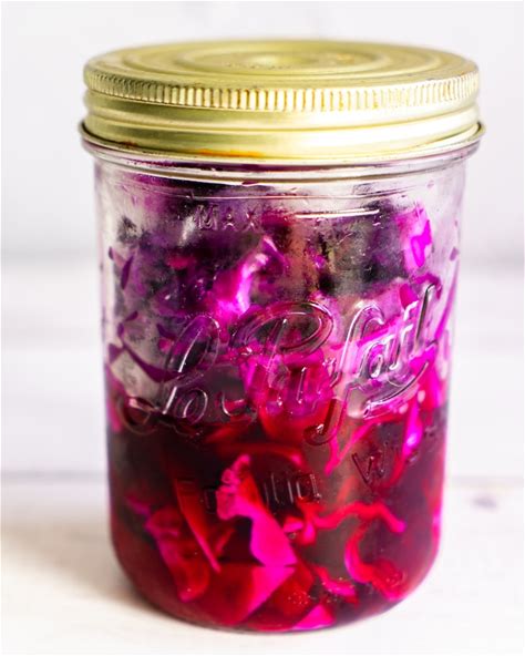 how-to-make-pickled-red-cabbage-easy-veggie image