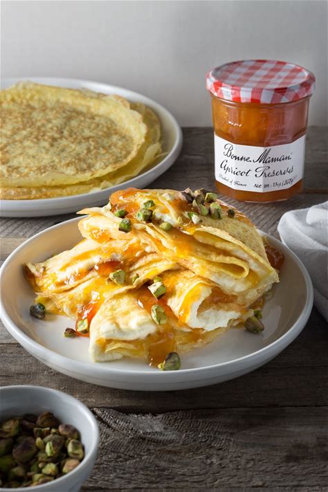 crepes-with-apricot-whipped-mascarpone-filling image