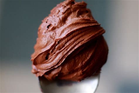 how-to-make-chocolate-ganache-easy-step-by-step image