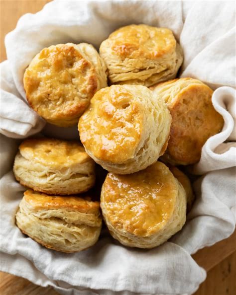buttermilk-biscuits-the-cozy-cook image
