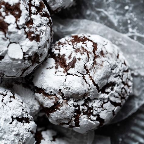 chocolate-crinkle-cookies-recipe-aka-chocolate image