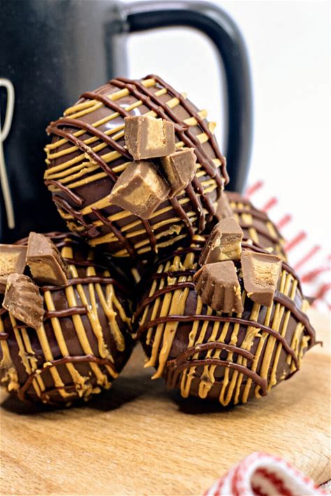 peanut-butter-cup-hot-chocolate-bombs-hot image