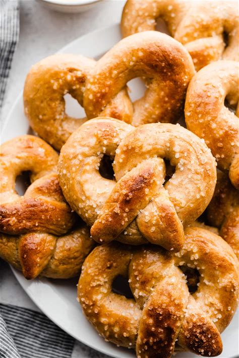 soft-pretzel-recipe-easy-no-boil-soft-pretzels image