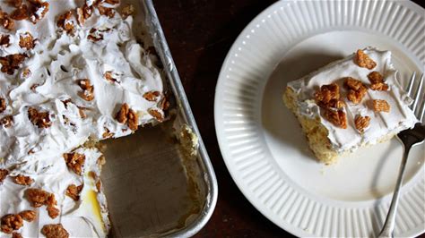 cinnamon-toast-crunch-poke-cake image