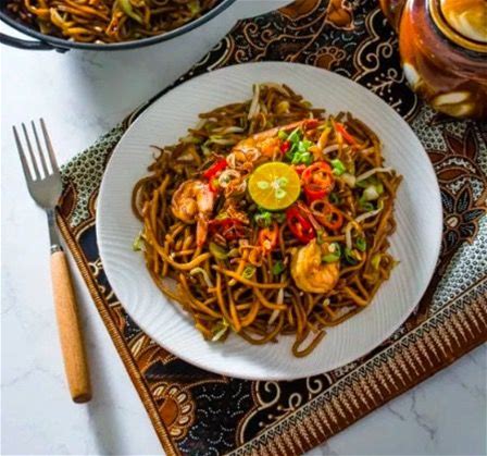 mie-goreng-indonesian-fried-noodles image