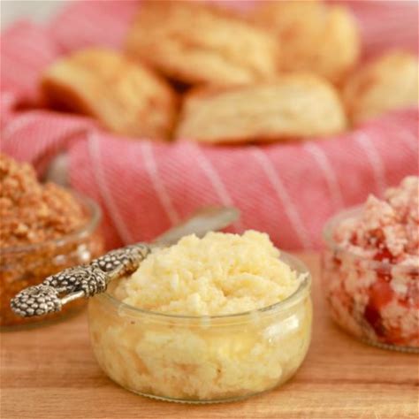 how-to-make-homemade-flavored-butters-bigger image