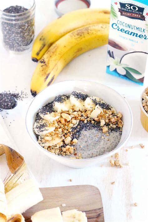 dairy-free-banana-pudding-smoothie-bowl-with-chia image