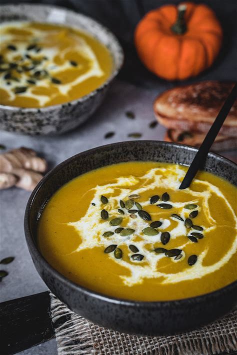 roasted-pumpkin-ginger-soup-spicy-creamy image