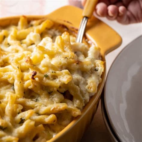 four-cheese-pasta-recipe-the-mom-100 image