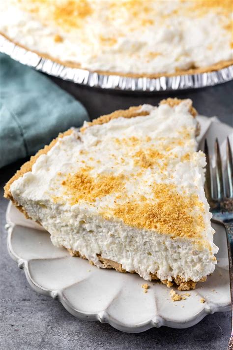 easy-no-bake-marshmallow-pie-crazy-for-crust image