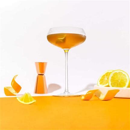 cable-car-how-to-make-cocktail-recipe-cointreau image