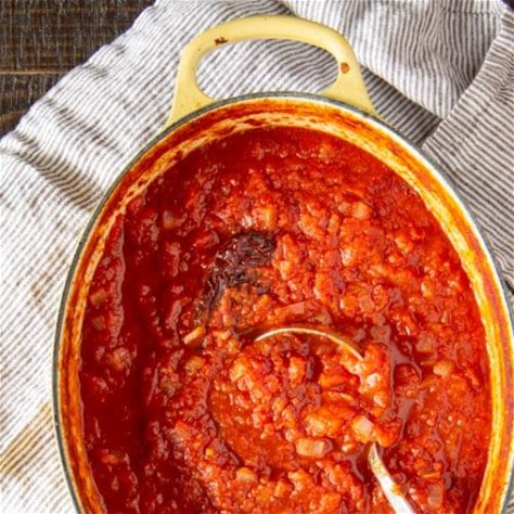 spicy-smoky-tomato-sauce-the-wimpy-vegetarian image