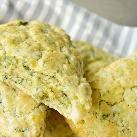 spinach-feta-scones-recipe-food-fanatic image
