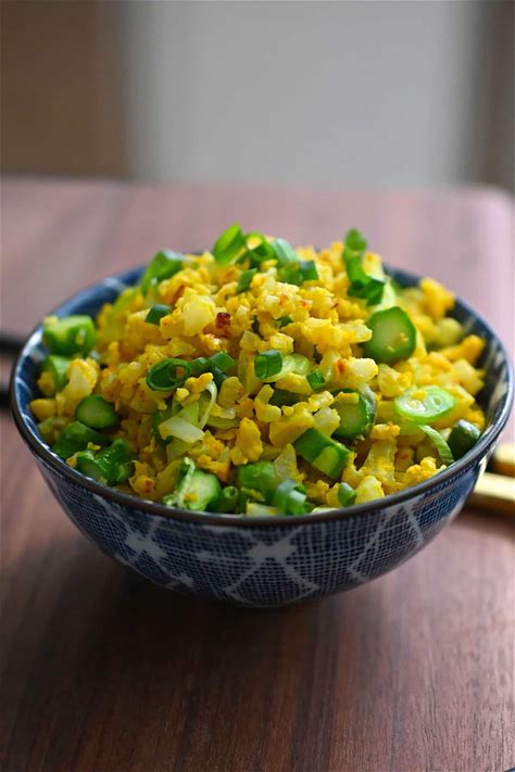 golden-cauliflower-fried-rice-keto-whole30-gluten image