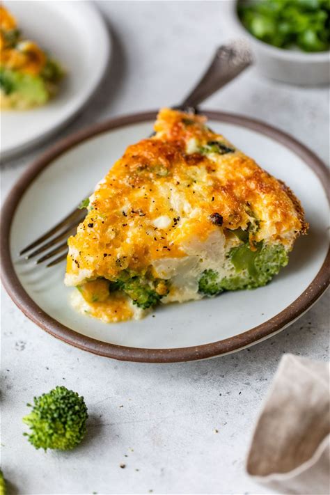 crustless-quiche-with-broccoli-and-cauliflower-clean image