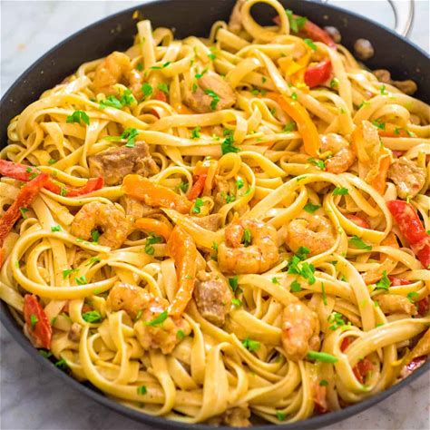 chicken-and-shrimp-pasta-cooktoria image