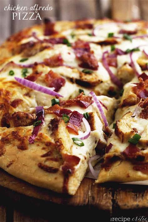 creamy-chicken-alfredo-pizza-recipe-the-recipe-critic image
