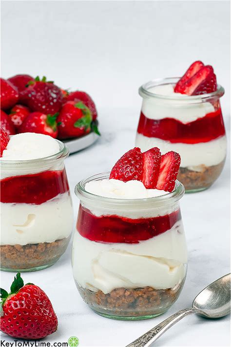 no-bake-strawberry-cheesecake-cups-key image