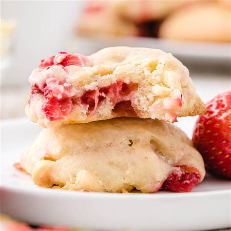 strawberry-cream-cheese-cookies-princess-pinky-girl image